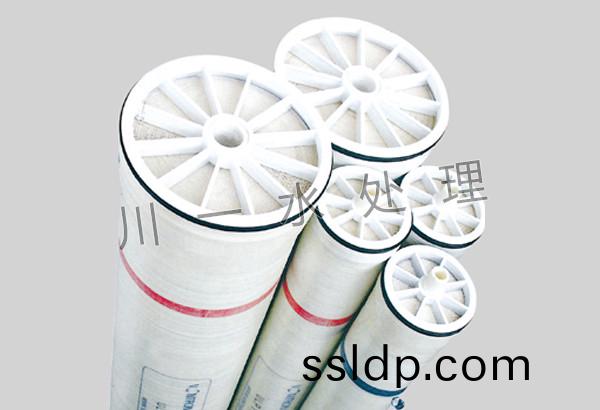反(fan)滲透(tou)膜元(yuan)件(jian)