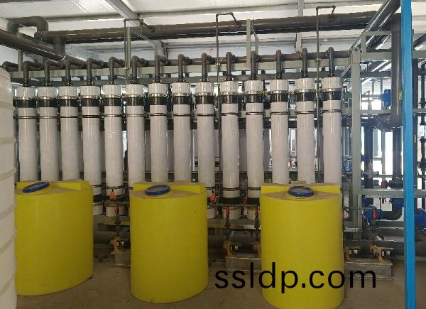 100T/H超濾(lv)設(she)備(bei)