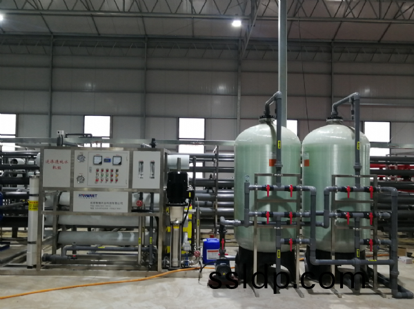 北(bei)京(jing)中(zhong)創2x10T反(fan)滲(shen)透(tou)養殖(zhi)用水(shui)