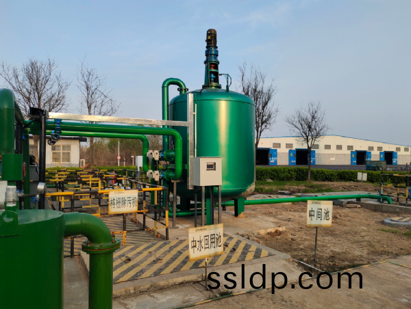 悳(de)州(zhou)100T過(guo)濾+中(zhong)水迴收(shou)水(shui)處理設(she)備