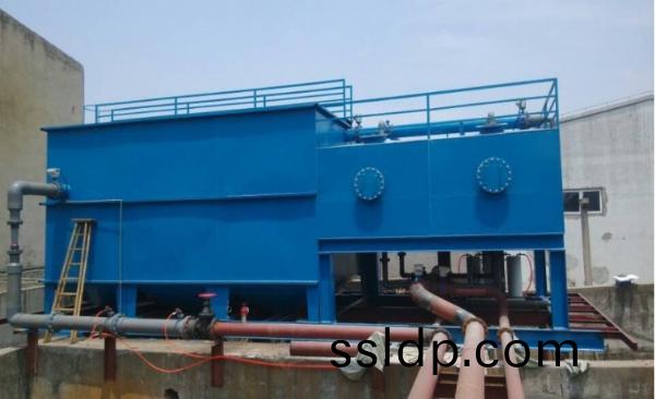 一(yi)體化(hua)淨(jing)水設備(bei)