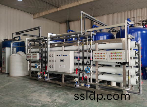  2x30T/h單(dan)級(ji)反(fan)滲透設(she)備