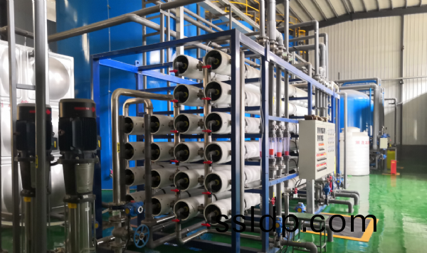 鑄(zhu)造(zao)業(ye)40T/H雙級反滲(shen)透+EDI除(chu)鹽水(shui)設備