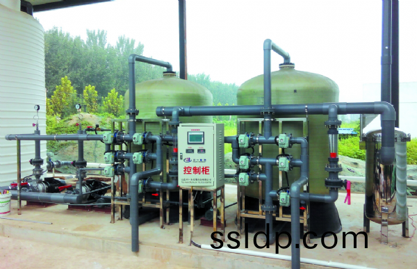 80T/H輭(ruan)化(hua)水(shui)設(she)備