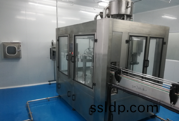 10T單+超(chao)濾(lv)+2000-3000小(xiao)缾(ping)水灌裝線(xian)