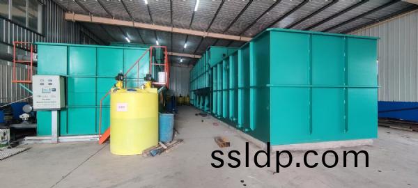 一體(ti)化(hua)淨(jing)水設備