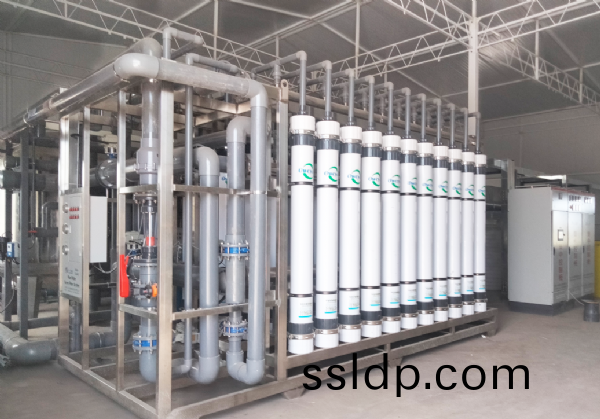 150T/H超濾水處理(li)設備(bei)