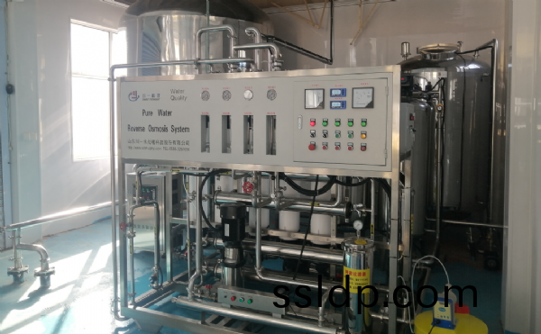 濰(wei)坊(fang)生(sheng)態(tai)旅(lv)遊(you)5T超濾(lv)設備安(an)裝(zhuang)調(diao)試完(wan)成