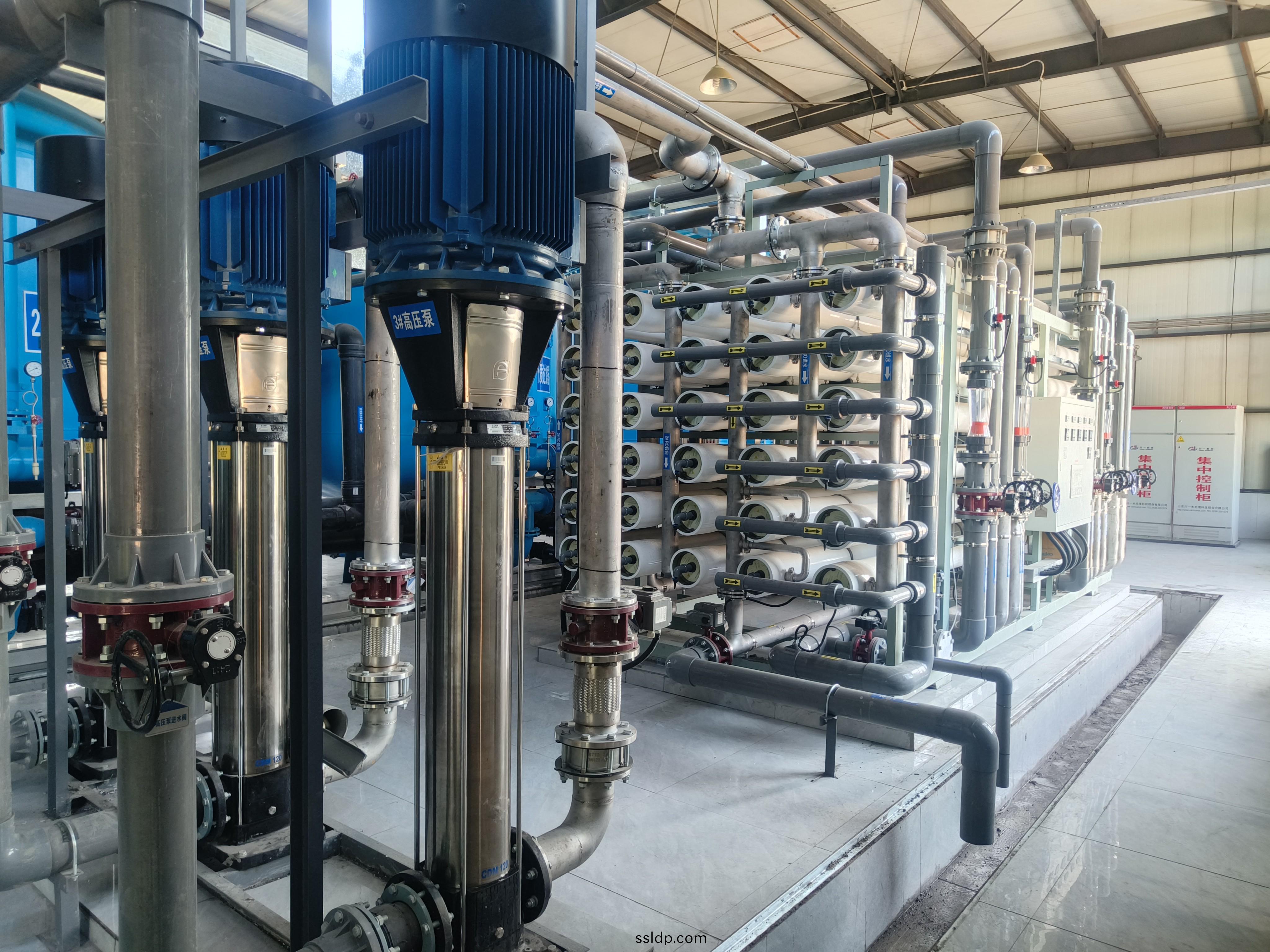 寧夏石(shi)嘴(zui)山市(shi)180T/H反滲透設備(bei)安裝調(diao)試完成