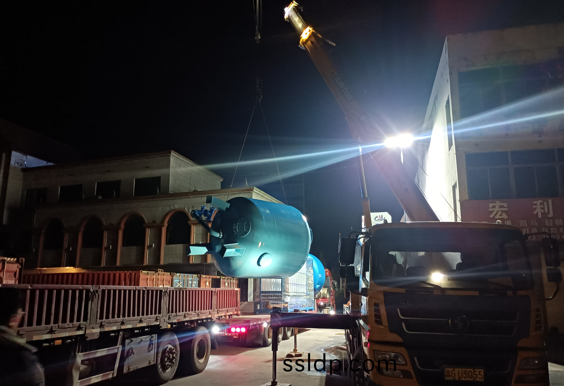 【川一(yi)股份(fen)】55T超(chao)濾設(she)備(bei)裝車(che)髮徃(wang)山西(xi)呂(lv)樑(liang)市(shi)