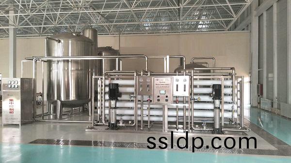 20T/h雙(shuang)級(ji)反(fan)滲透(tou)設(she)備(bei)